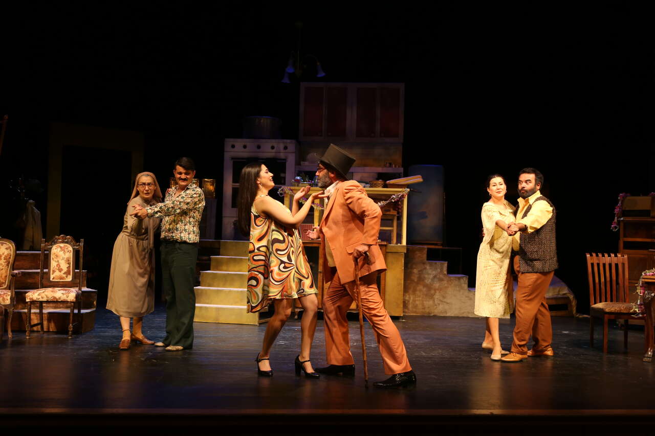 Eskişehir'de sahnede Macbeth’ten Lüküs Hayat’a.... 1